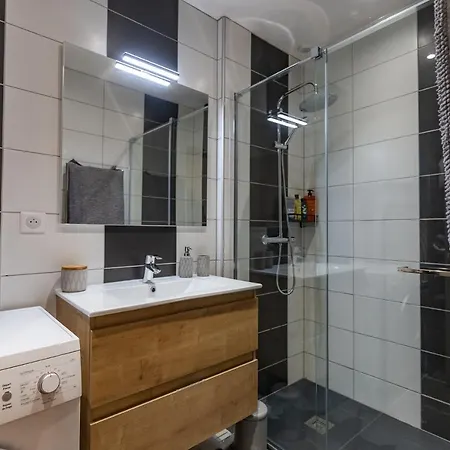 Grand Yatou - 8 Pers, Rdc, Confort - Parking, Jardin & Wifi * Cauterets